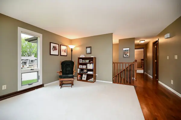 1614 Valley View DR, Winona, MN 55987