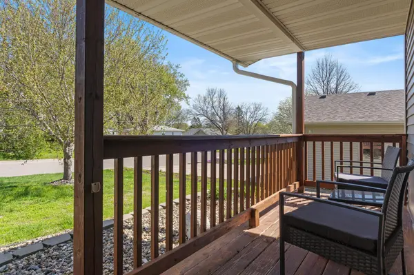 561 12th ST SW, Faribault, MN 55021