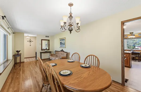5955 Meadow DR SE, Rochester, MN 55904