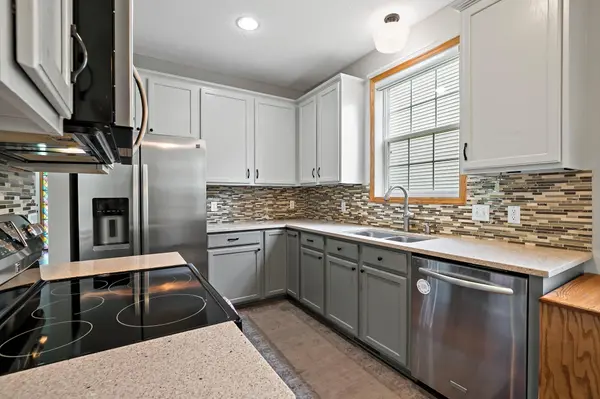 4855 Bulrush BLVD, Shakopee, MN 55379