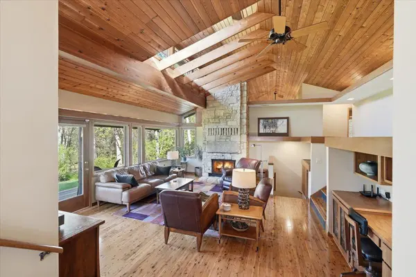 W10383 879th AVE, River Falls, WI 54022
