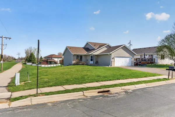 1601 Griffing Park RD, Buffalo, MN 55313