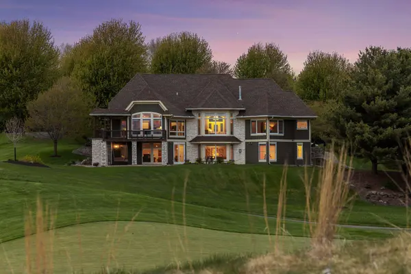 345 Lindsay RD, Hudson, WI 54016