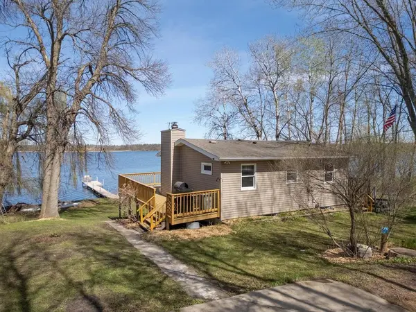 46649 Cambridge DR, Stanchfield, MN 55080