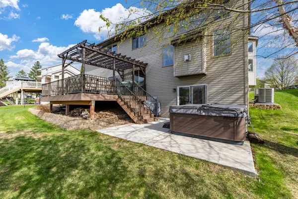 18543 Explorer WAY, Farmington, MN 55024