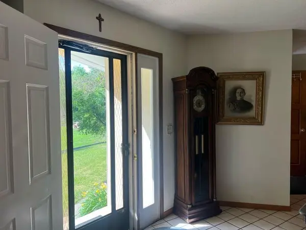 2114 Jannsen CT, Menomonie, WI 54751