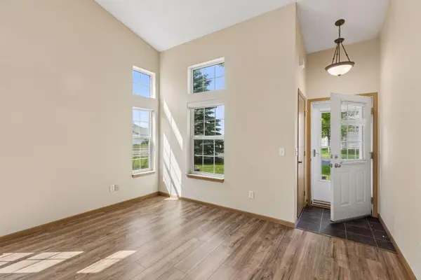 50 Bridgewater TRL, Hudson, WI 54016