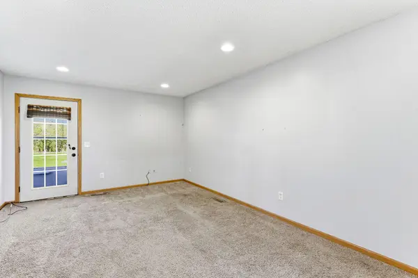 411 N Walnut ST, Belle Plaine, MN 56011