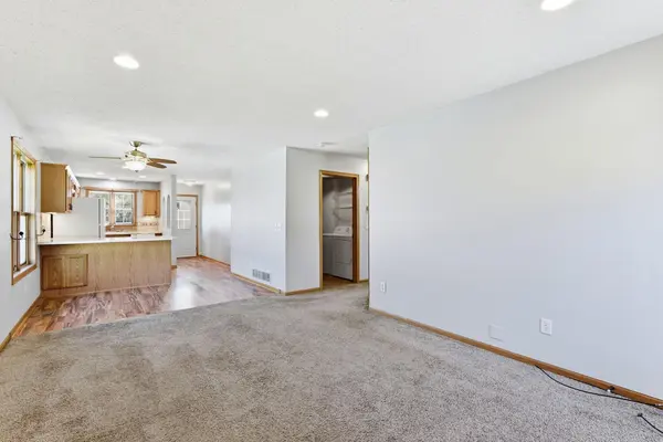411 N Walnut ST, Belle Plaine, MN 56011
