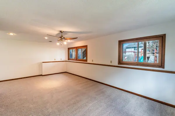 9724 Washburn AVE N, Brooklyn Park, MN 55444