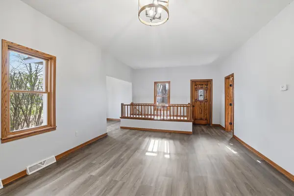 219 S Cedar ST, Belle Plaine, MN 56011