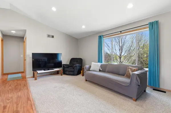 1140 Eulaine CIR, Hammond, WI 54015