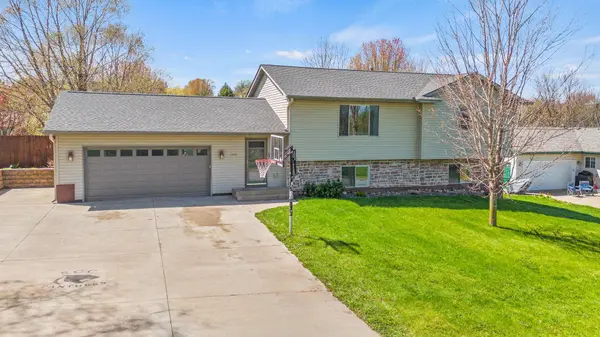 1140 Eulaine CIR, Hammond, WI 54015