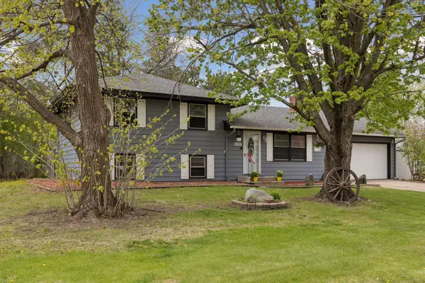 8339 Ingberg TRL S, Cottage Grove, MN 55016