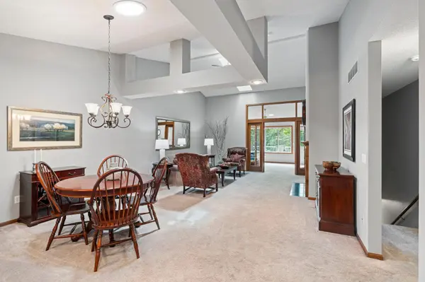 9052 Terra Verde TRL, Eden Prairie, MN 55347