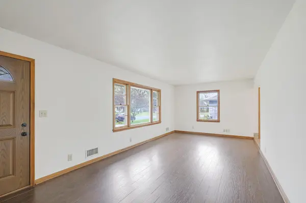 9112 Dupont AVE S, Bloomington, MN 55420