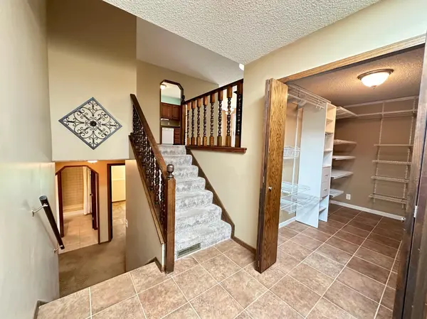 7779 Meadowview TRL, Lino Lakes, MN 55014