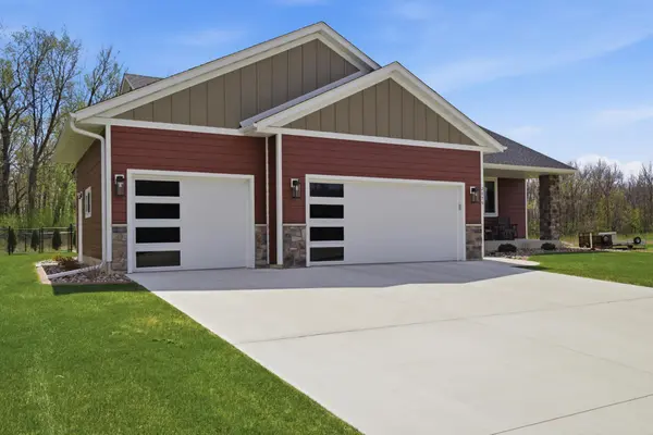 2075 13th ST NW, Faribault, MN 55021