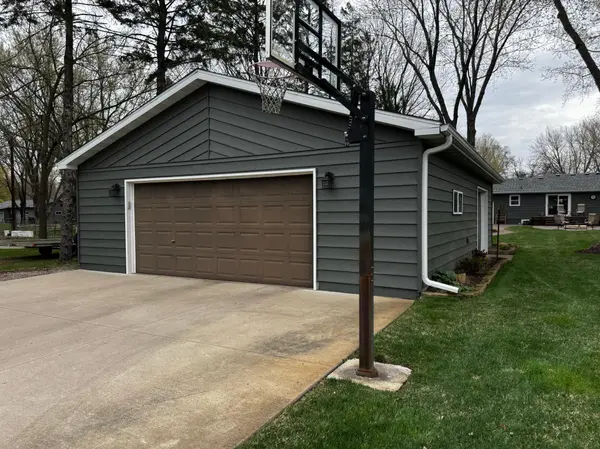 3619 Creekview RD, Saint Cloud, MN 56301
