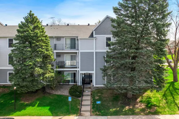 7675 142nd ST W #114, Apple Valley, MN 55124
