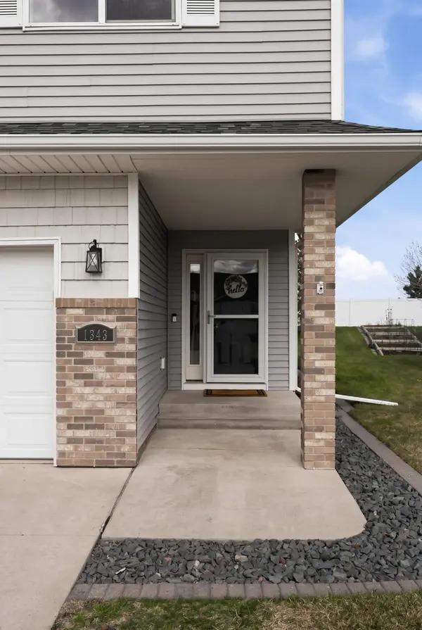 1343 4th ST NW, West Fargo, ND 58078