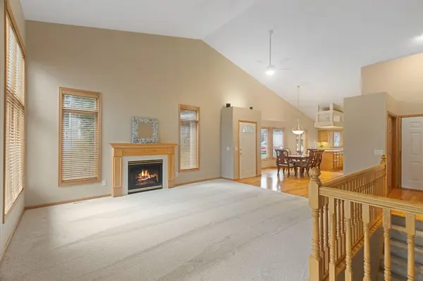 14327 Savanna Oaks DR, Savage, MN 55378