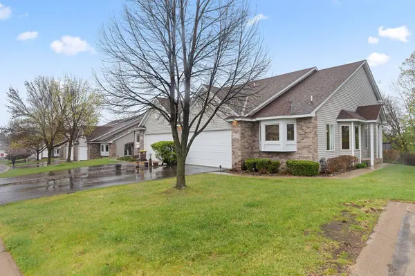 14327 Savanna Oaks DR, Savage, MN 55378