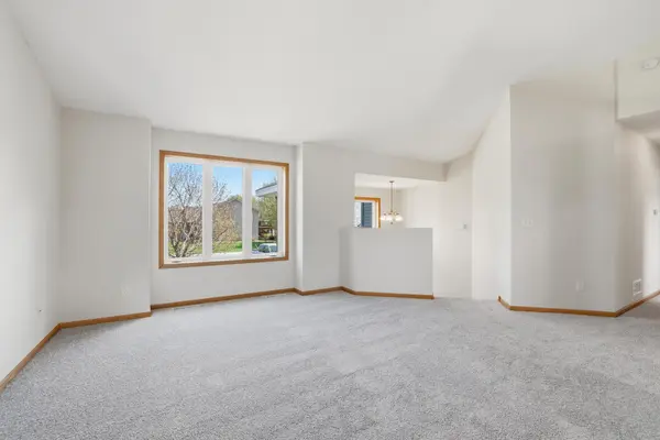 932 S Chestnut ST, Belle Plaine, MN 56011