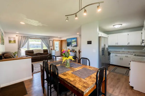 2855 Ivy ST S, Cambridge, MN 55008