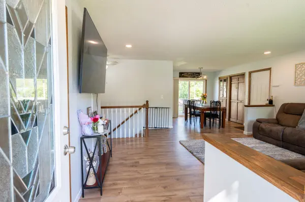 2855 Ivy ST S, Cambridge, MN 55008
