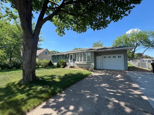 410 14th ST W, Hastings, MN 55033
