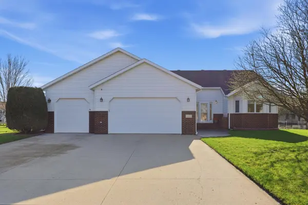2622 Wheatland DR S, Fargo, ND 58103