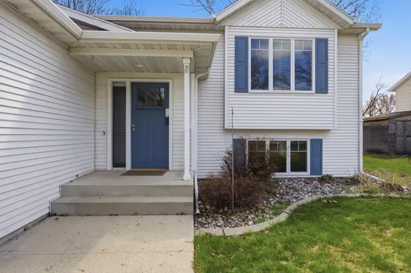 2400 Fairway DR, Moorhead, MN 56560