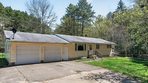 31931 Lily ST NW, Cambridge, MN 55008
