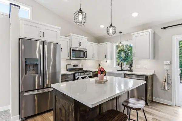 8198 384th TRL, North Branch, MN 55056