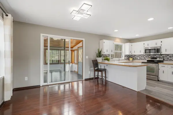 965 Evergreen TRL, Blaine, MN 55014