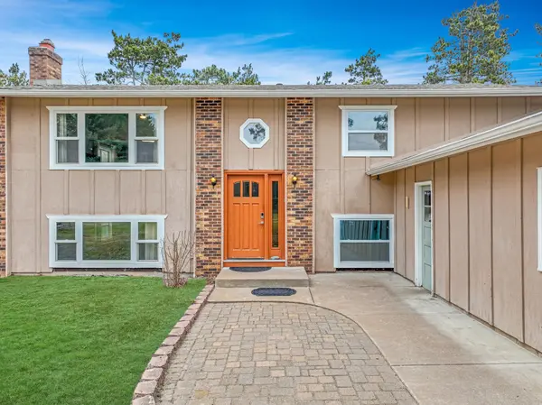 965 Evergreen TRL, Blaine, MN 55014