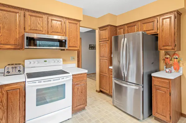1936 121st AVE NE, Blaine, MN 55449