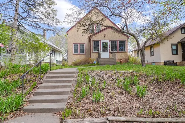 1424 Edgerton ST, Saint Paul, MN 55130
