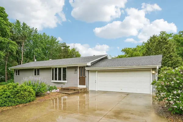 5489 270th ST, Wyoming, MN 55092