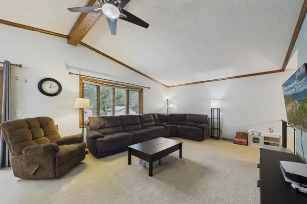 3301 Knob LN NW, Rochester, MN 55901