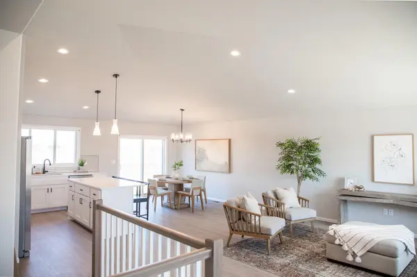 10117 Concord DR, Horace, ND 58047