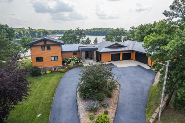 25530 River Hills LN, Detroit Lakes, MN 56501