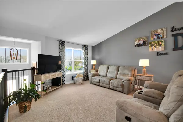 26 Robinson DR, Lino Lakes, MN 55014