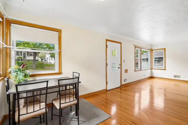 1072 Thomas AVE, Saint Paul, MN 55104
