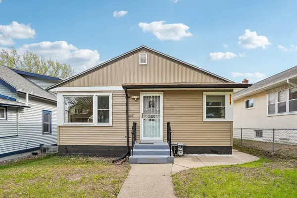 1072 Thomas AVE, Saint Paul, MN 55104