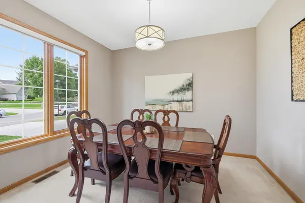 3774 Oxford DR, Woodbury, MN 55125