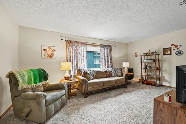 1810 113th LN NW, Coon Rapids, MN 55433