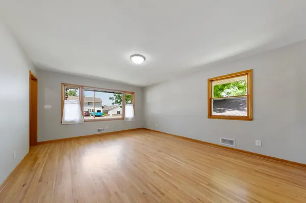 108 Paquin ST E, Waterville, MN 56096