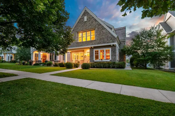 721 Osceola AVE, Saint Paul, MN 55105